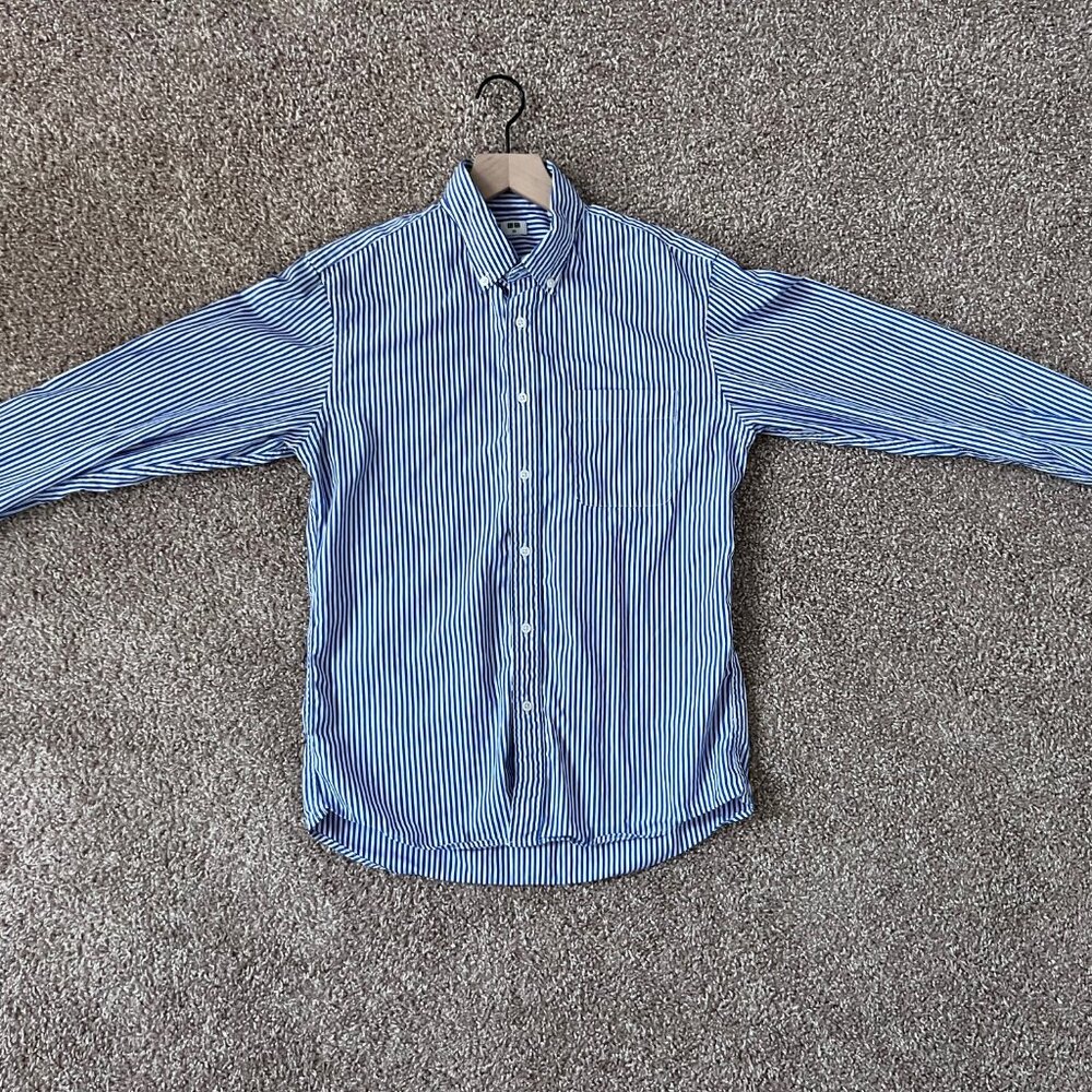Used Uniqlo Mens Extra Fine Cotton Broadcloth Shirt - XS 67 Blue Striped